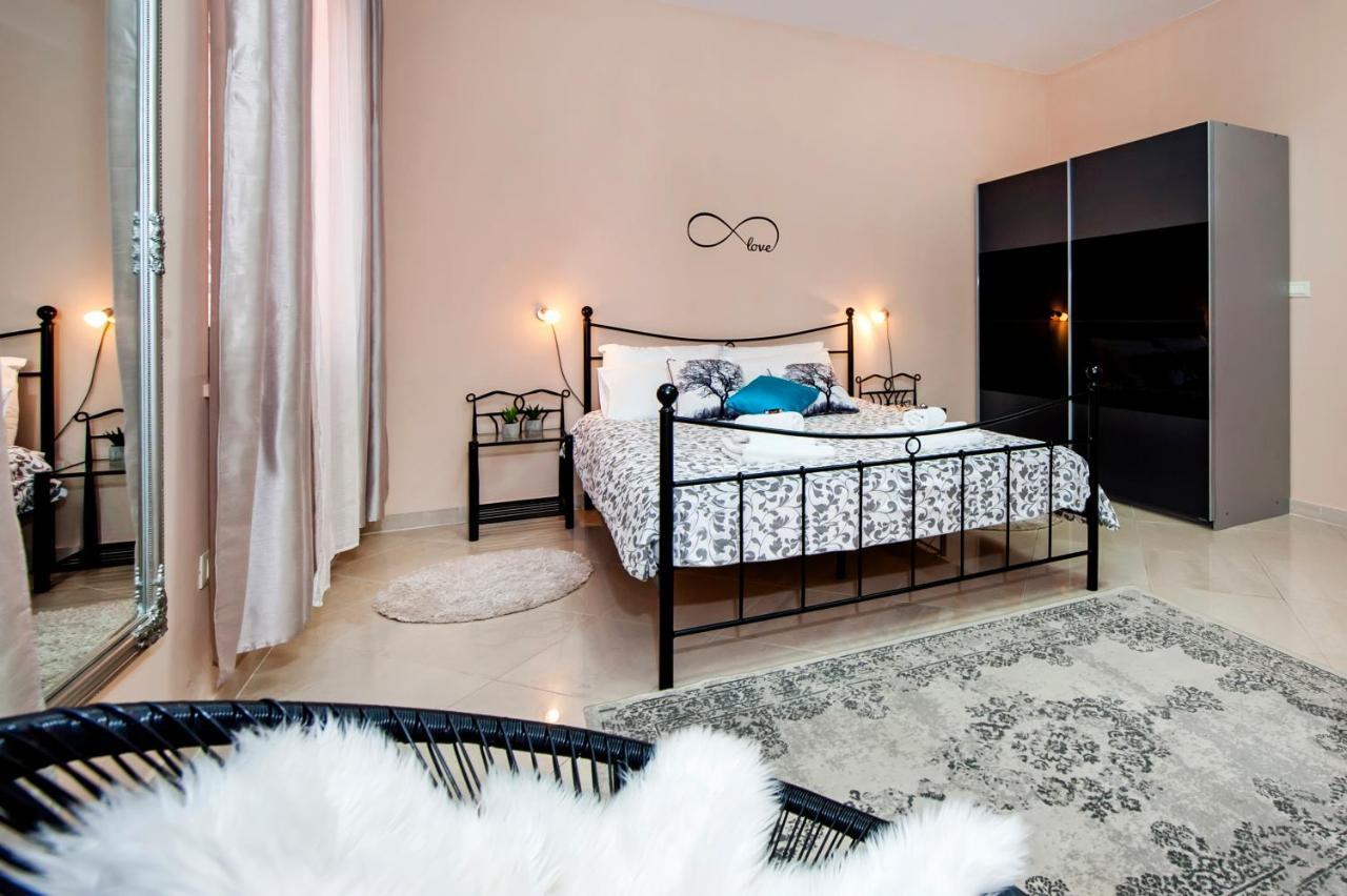 Rovinj City Apartment Buitenkant foto