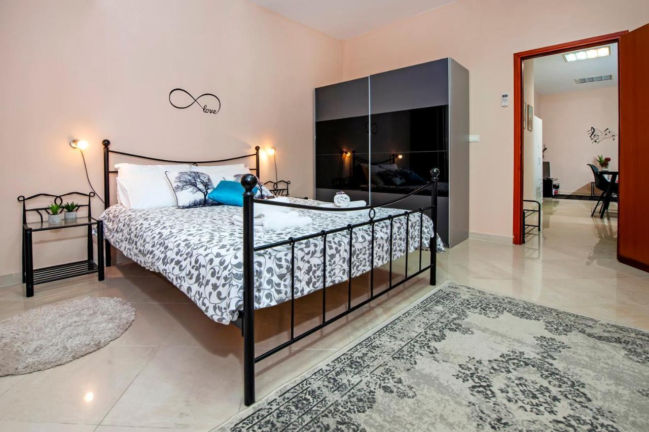 Rovinj City Apartment Buitenkant foto